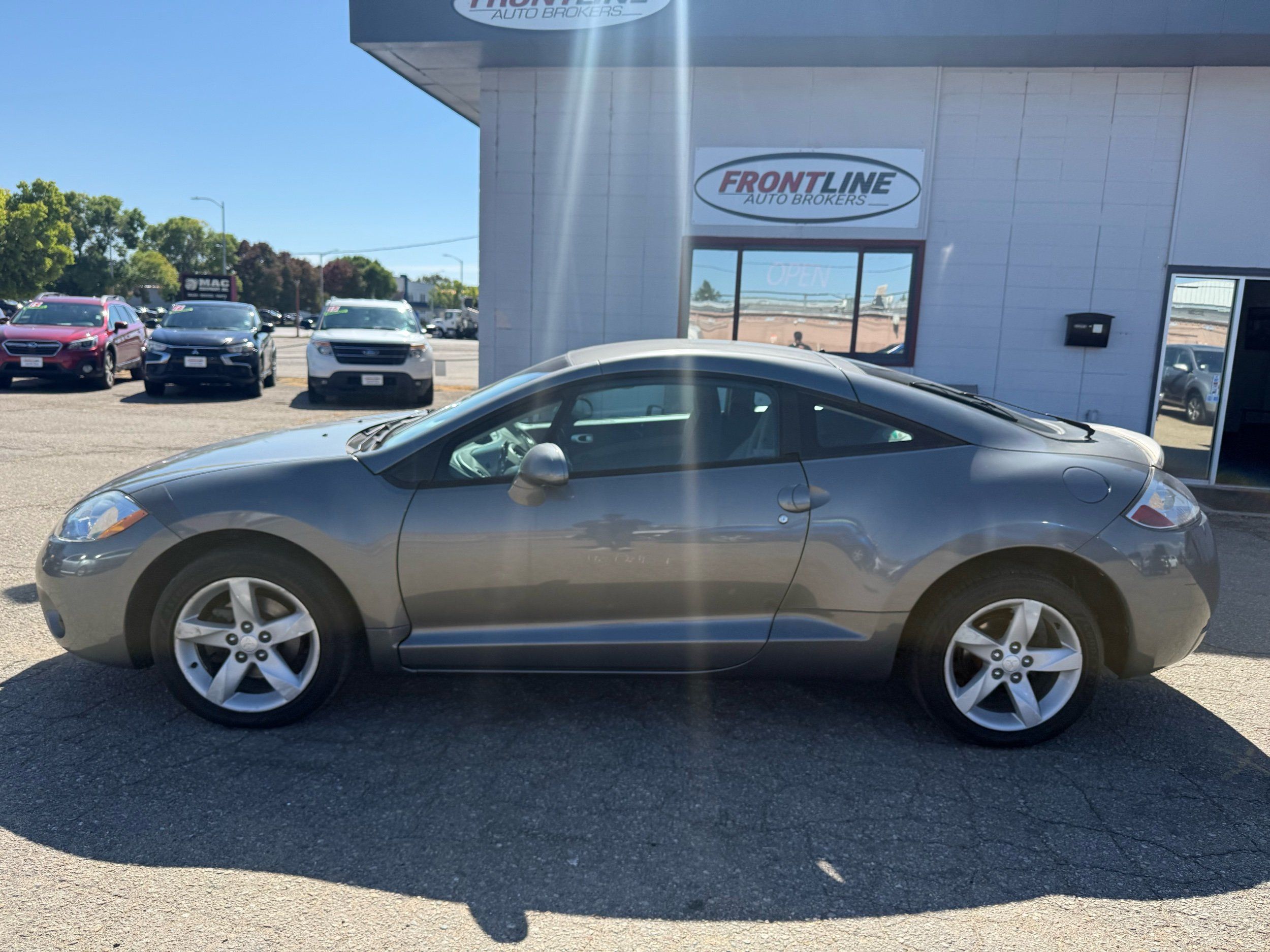 2006 Mitsubishi Eclipse GS photo 8