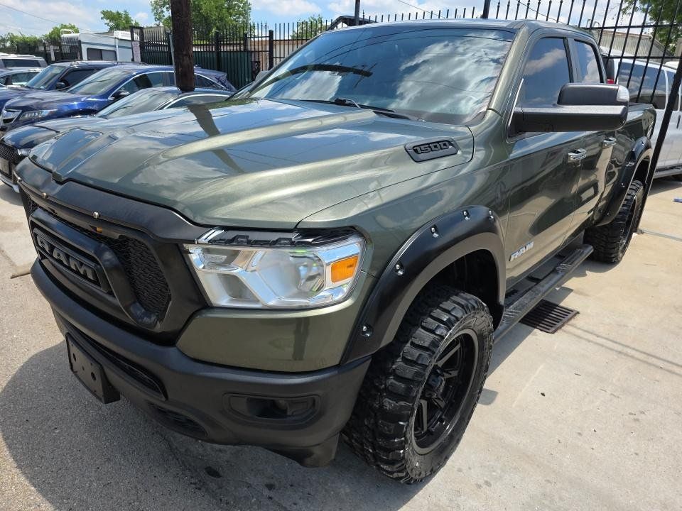 2020 RAM 1500 Big Horn/Lone Star 4x4 Quad Cab 6'4's photo