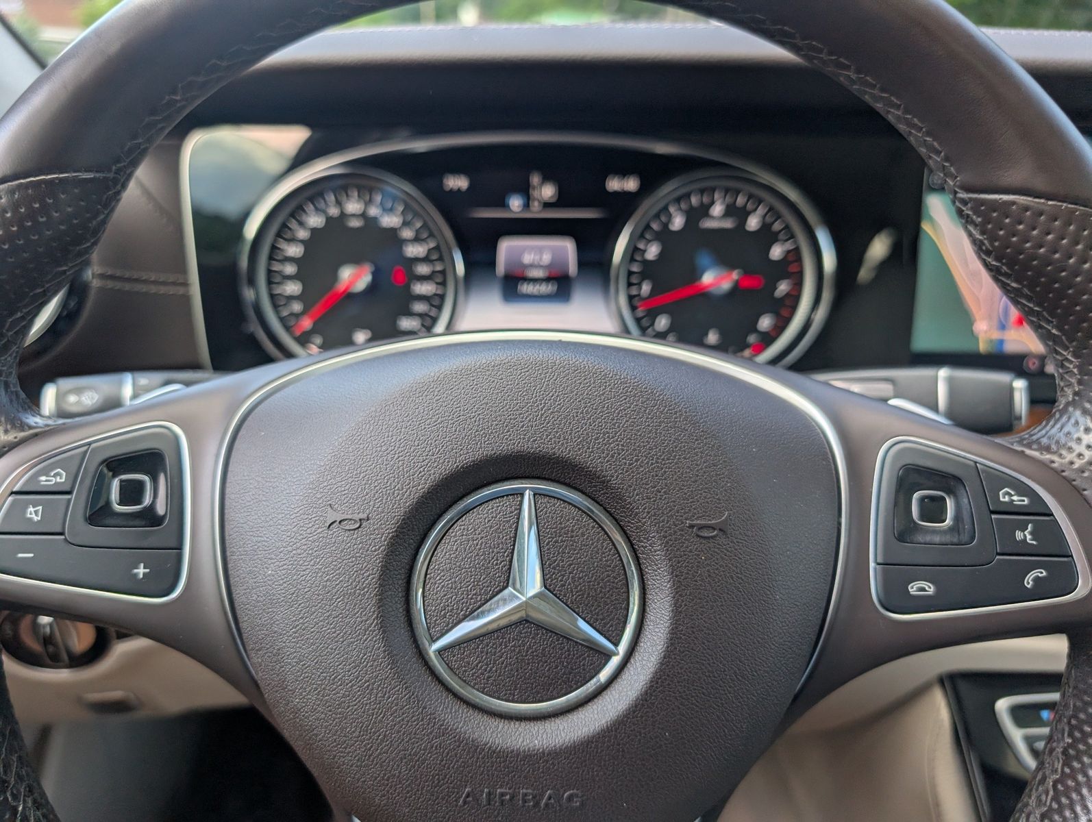2017 Mercedes-Benz E 400 24