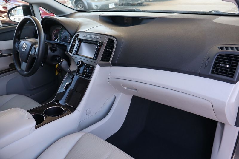2014 Toyota Venza LE | Victory Motors of Colorado