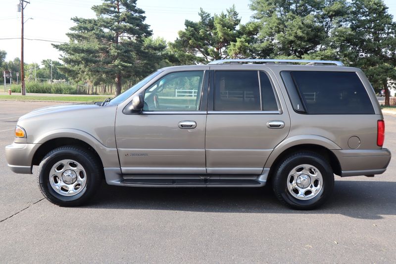 2001 Lincoln Navigator Base | Victory Motors of Colorado