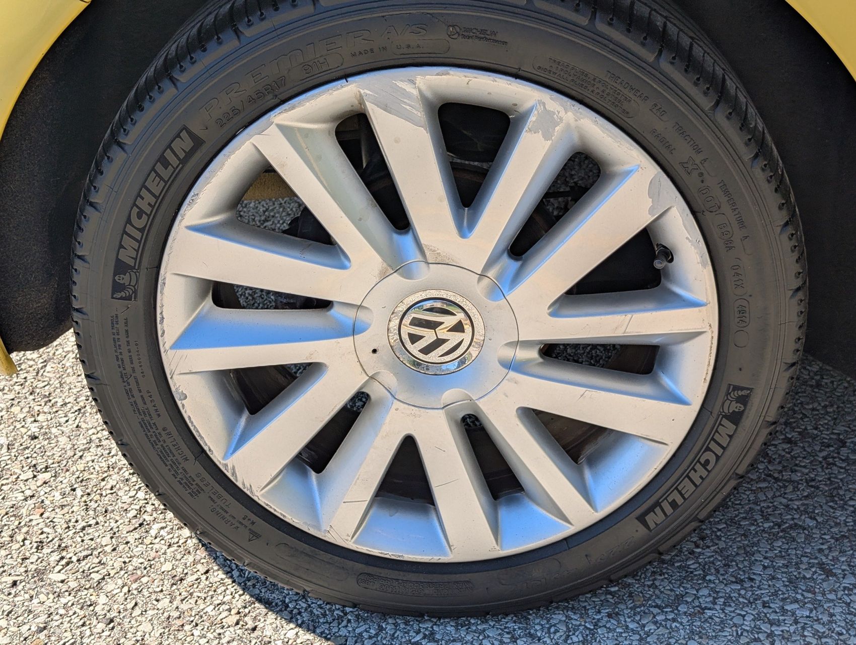 2008 Volkswagen New Beetle 28