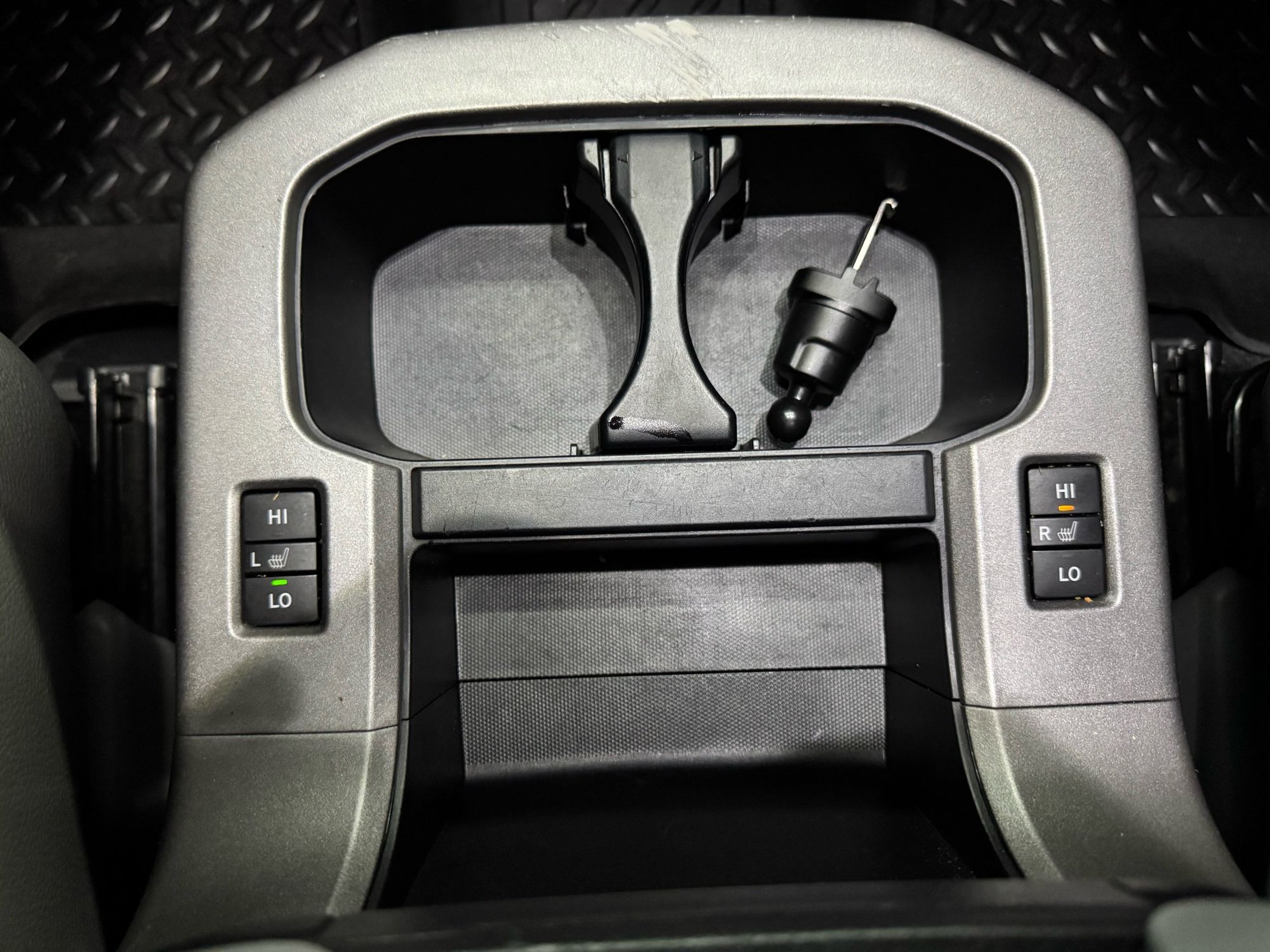 2017 Toyota Sequoia Platinum photo 35