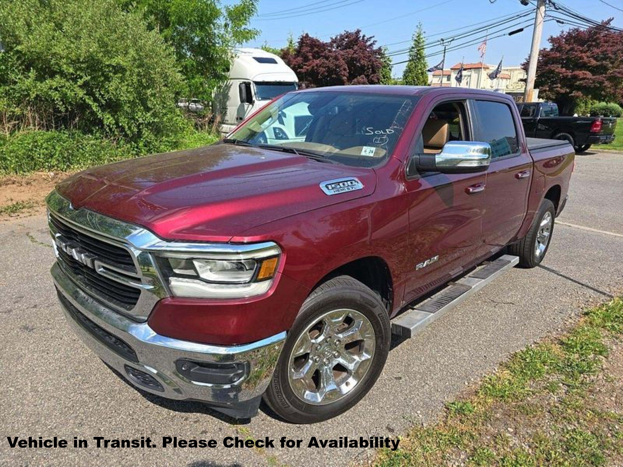 2019 RAM 1500 Big Horn/Lone Star 4x4 Crew Cab 5'7's photo