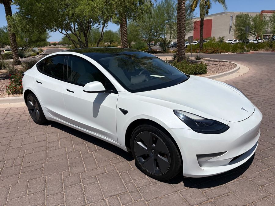 2022 Tesla Model 3 Rear-Wheel Drive