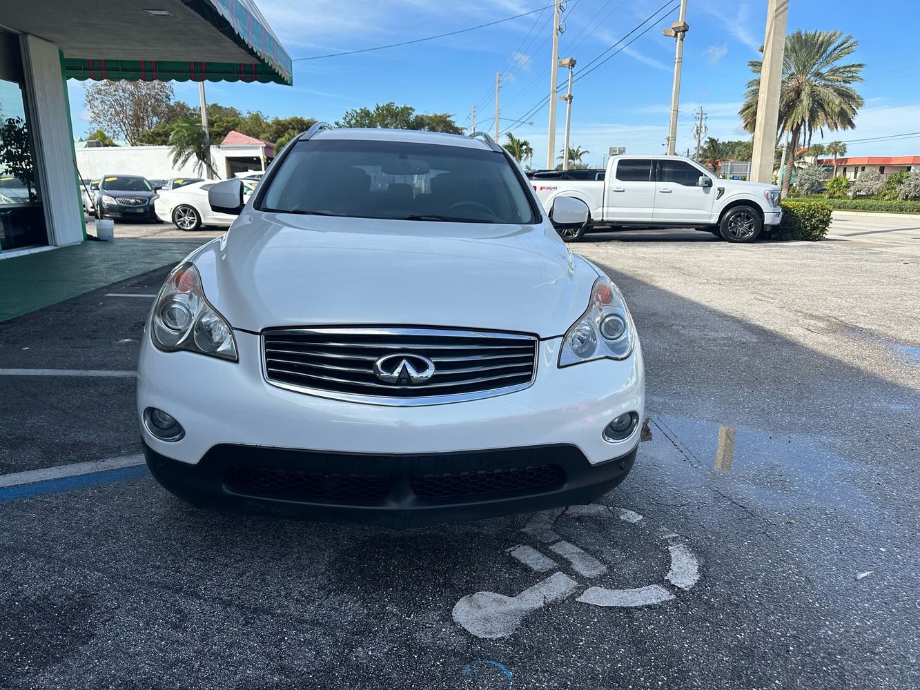 2014 INFINITI QX50 Tropical Auto Sales