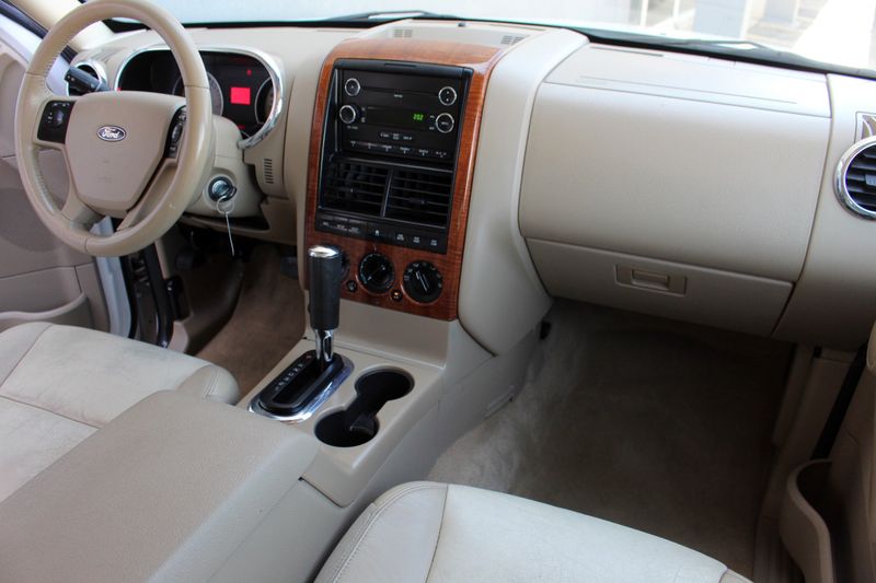 2008 Ford Explorer Eddie Bauer | Victory Motors of Colorado