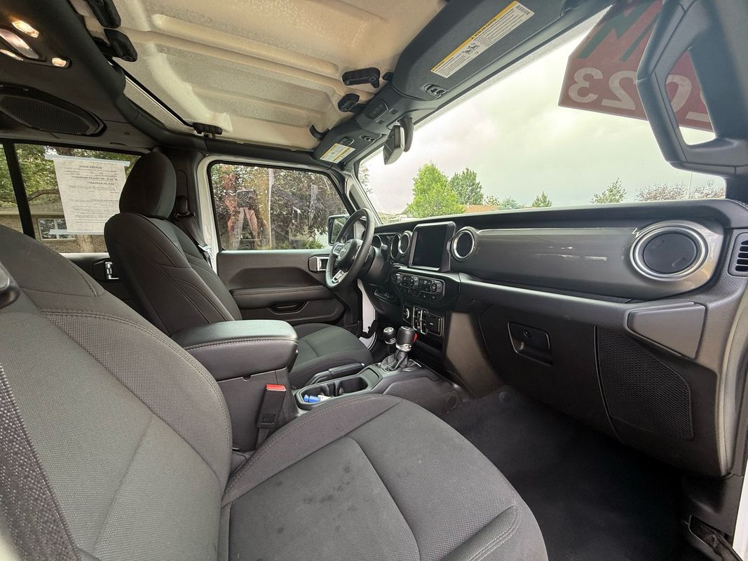 2023 Jeep Gladiator Overland - Photo 37