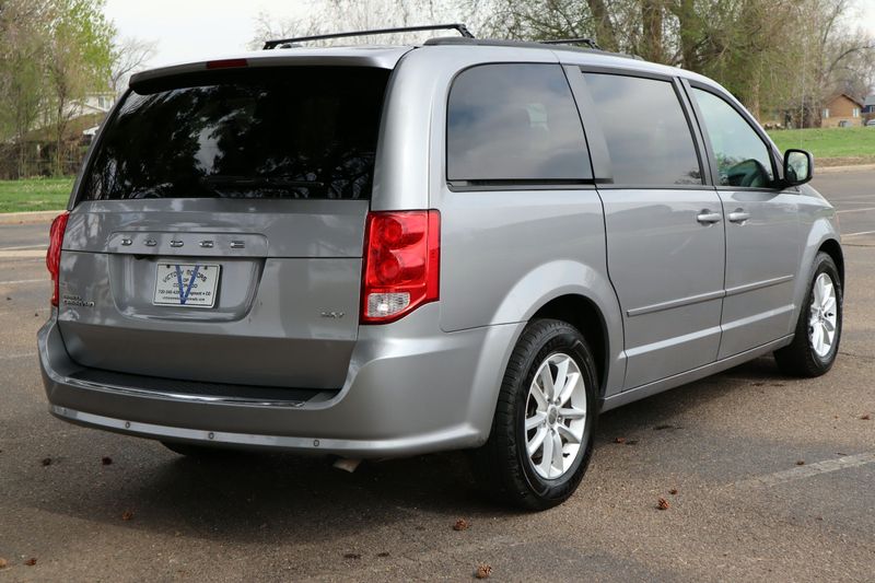 2015 Dodge Grand Caravan Photos