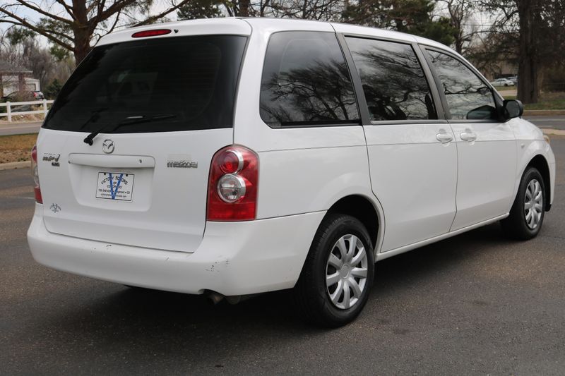 2005 Mazda MPV Photos