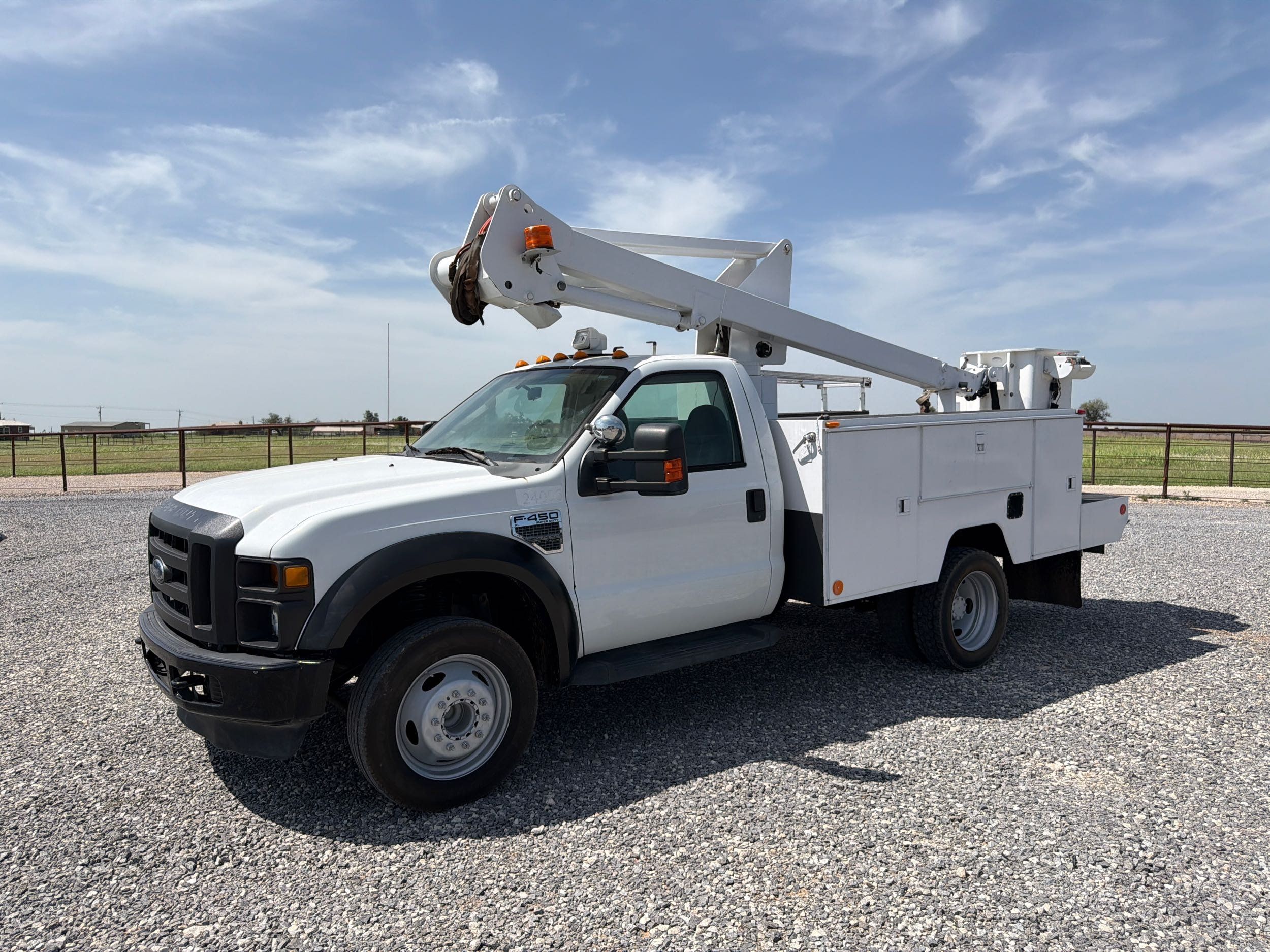 2008 Ford F-450 Super Duty Chassis Cab