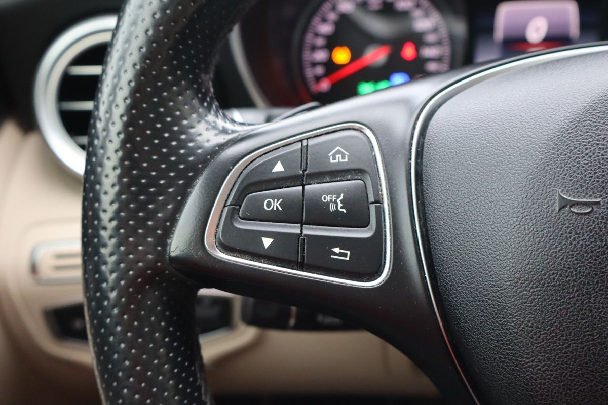 2015 Mercedes-Benz C 300 