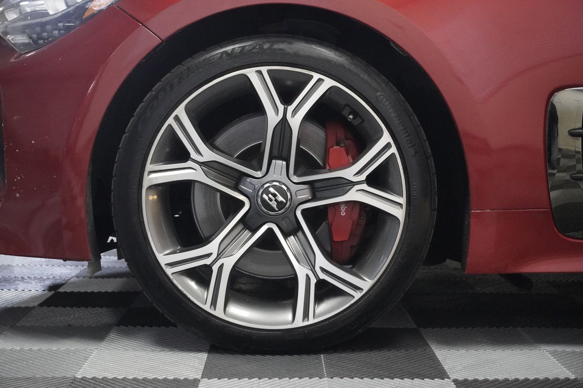 2019 Kia Stinger GT1