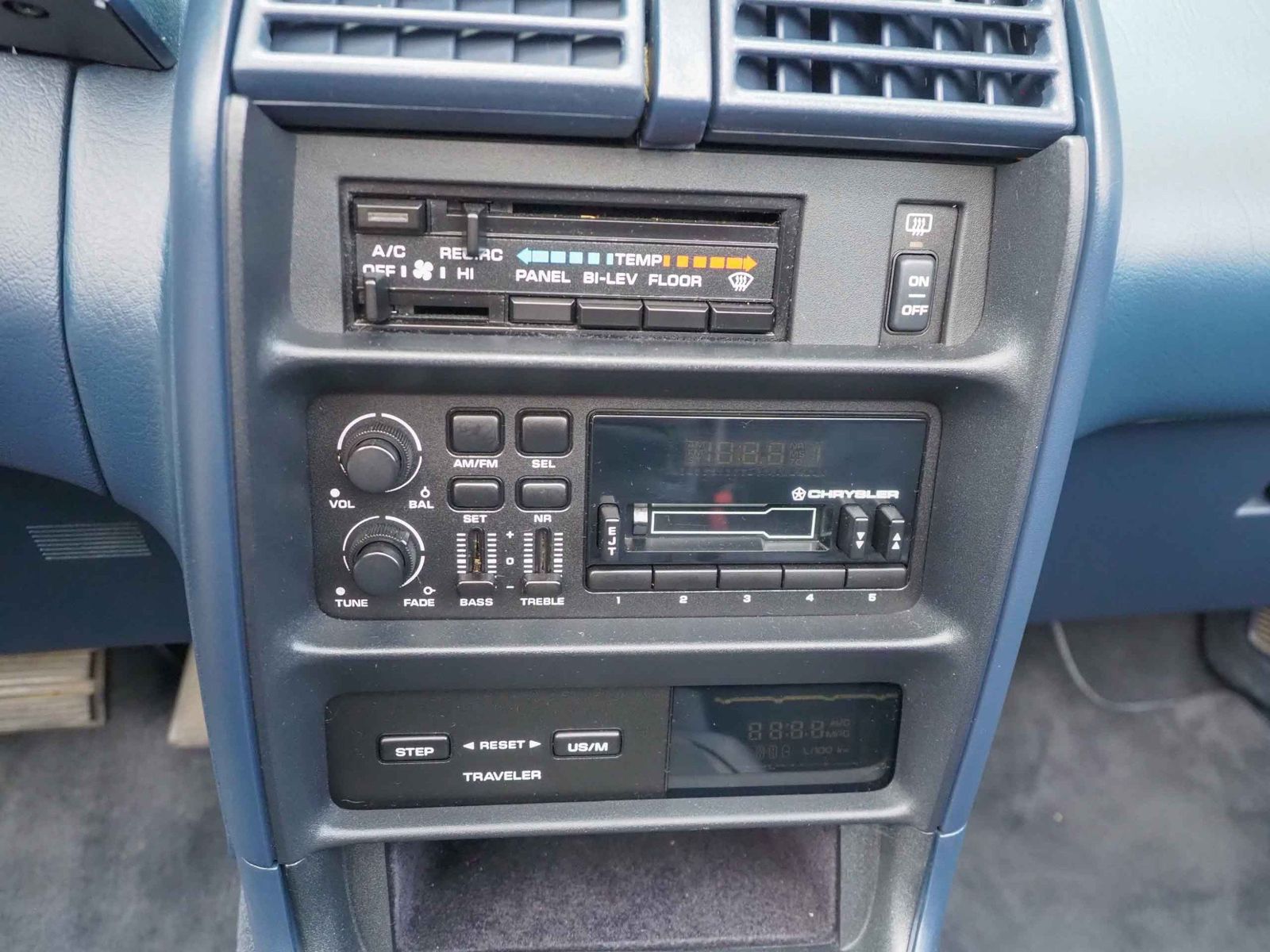 1990 Chrysler Le Baron 64