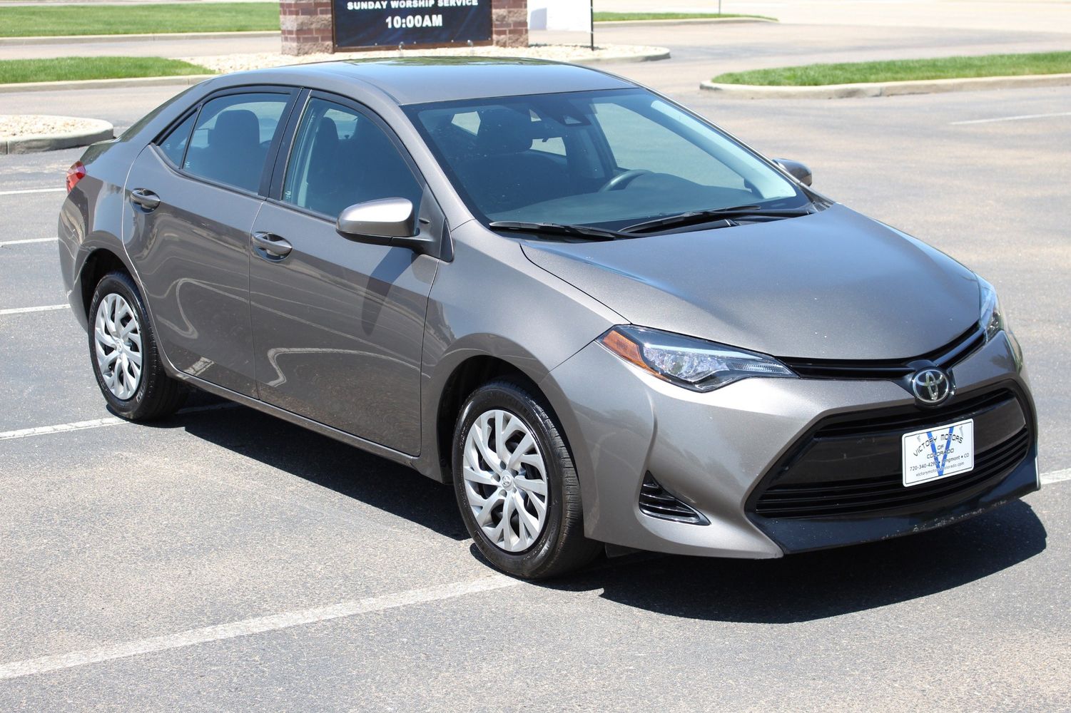 2017 Toyota Corolla LE | Victory Motors of Colorado