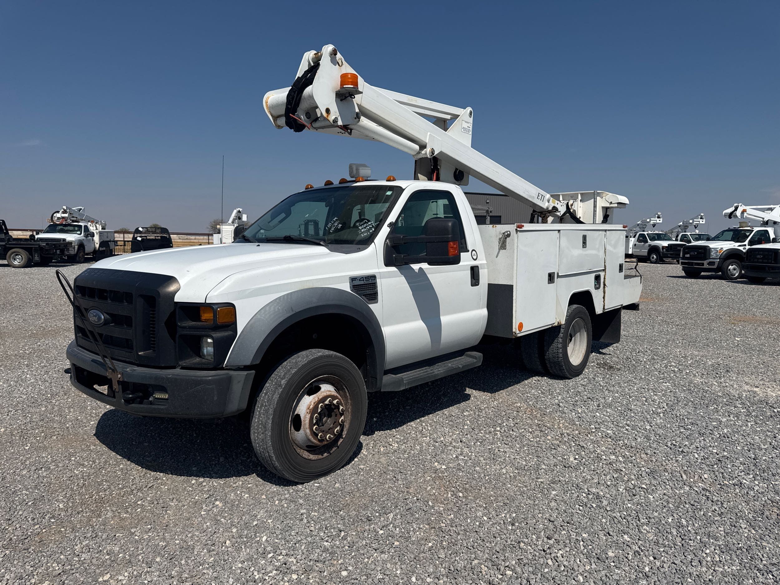 2009 Ford F-450 Super Duty Chassis Cab