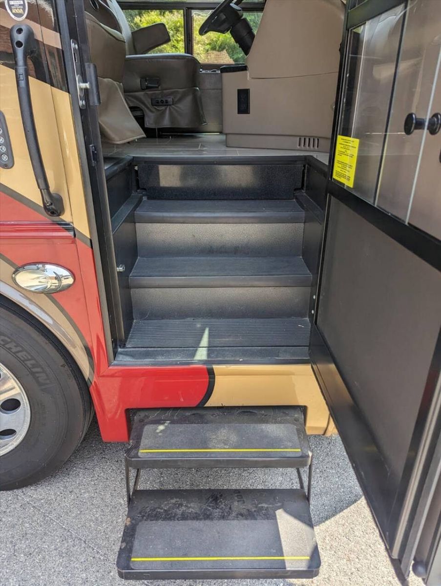 2019 Jayco Embark 19