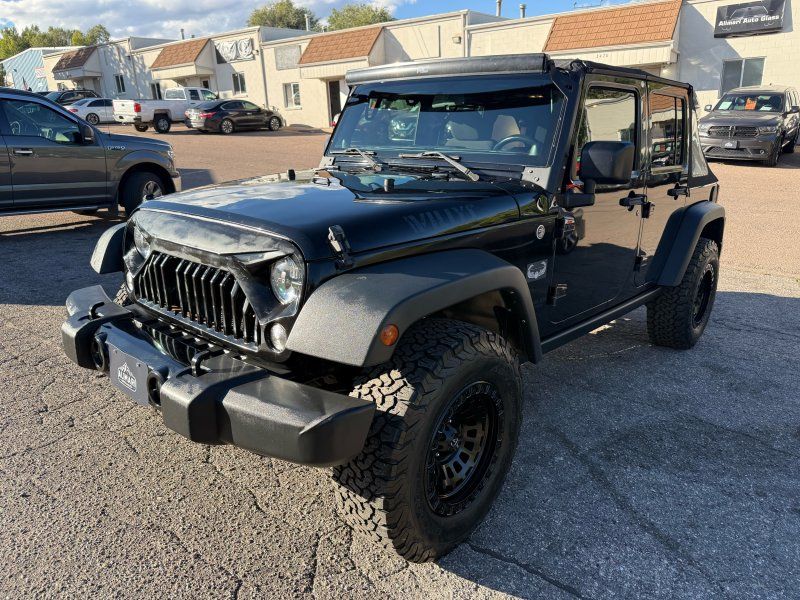 2014 Jeep Wrangler Unlimited Willys Wheeler photo 3