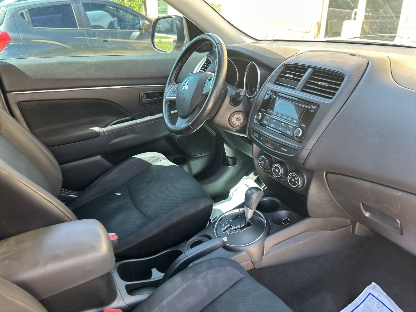 2015 Mitsubishi Outlander Sport ES photo 22