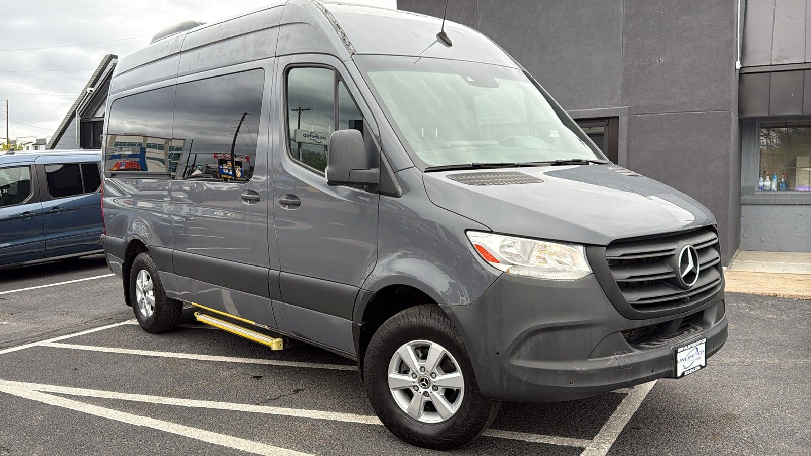 2020 Mercedes-Benz Sprinter's photo