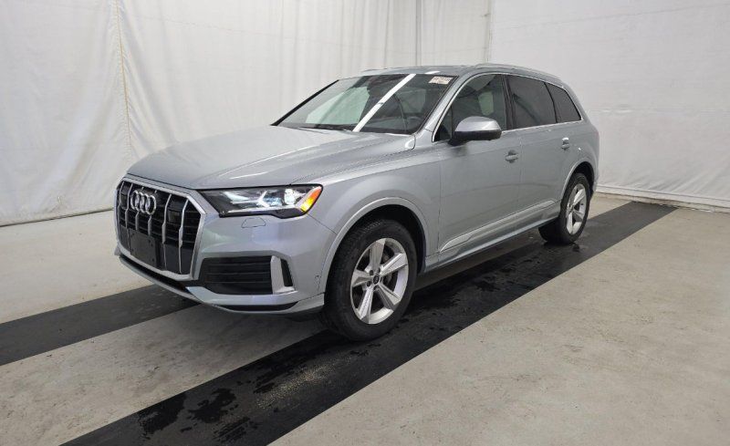 2023 Audi Q7 45 Premium quattro Tiptronic's photo