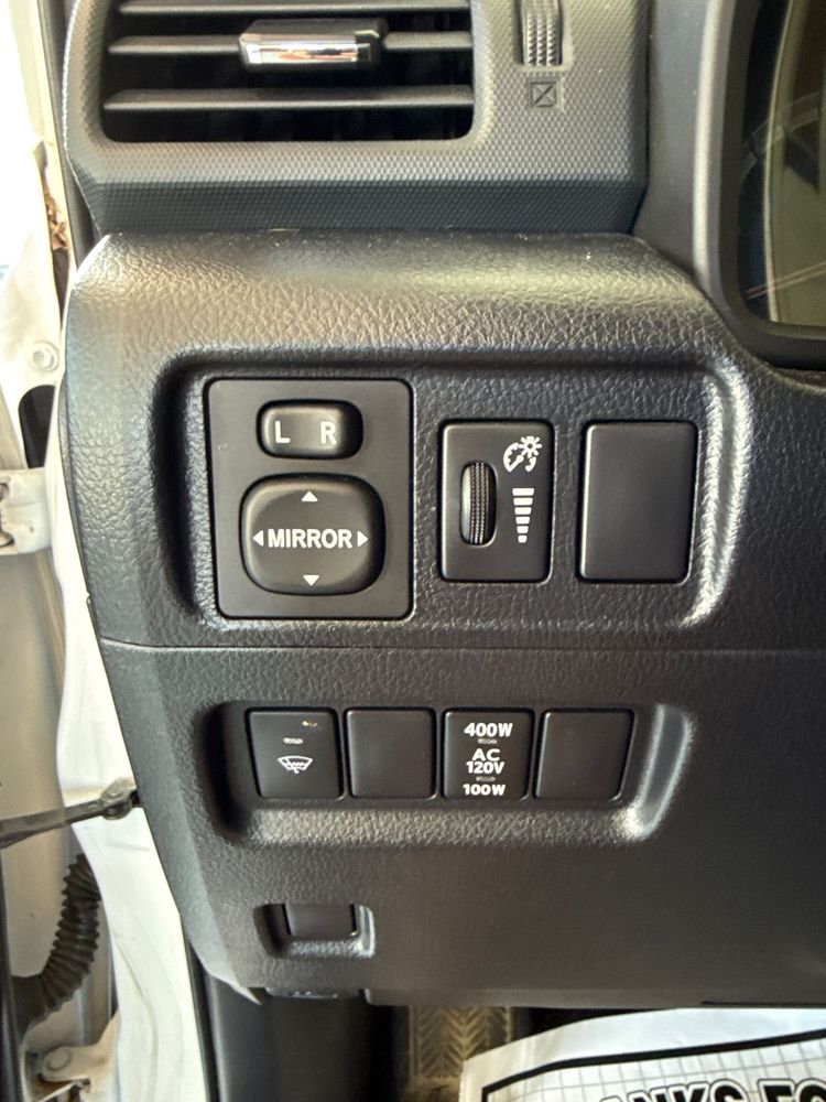 2017 Toyota 4Runner SR5 photo 21