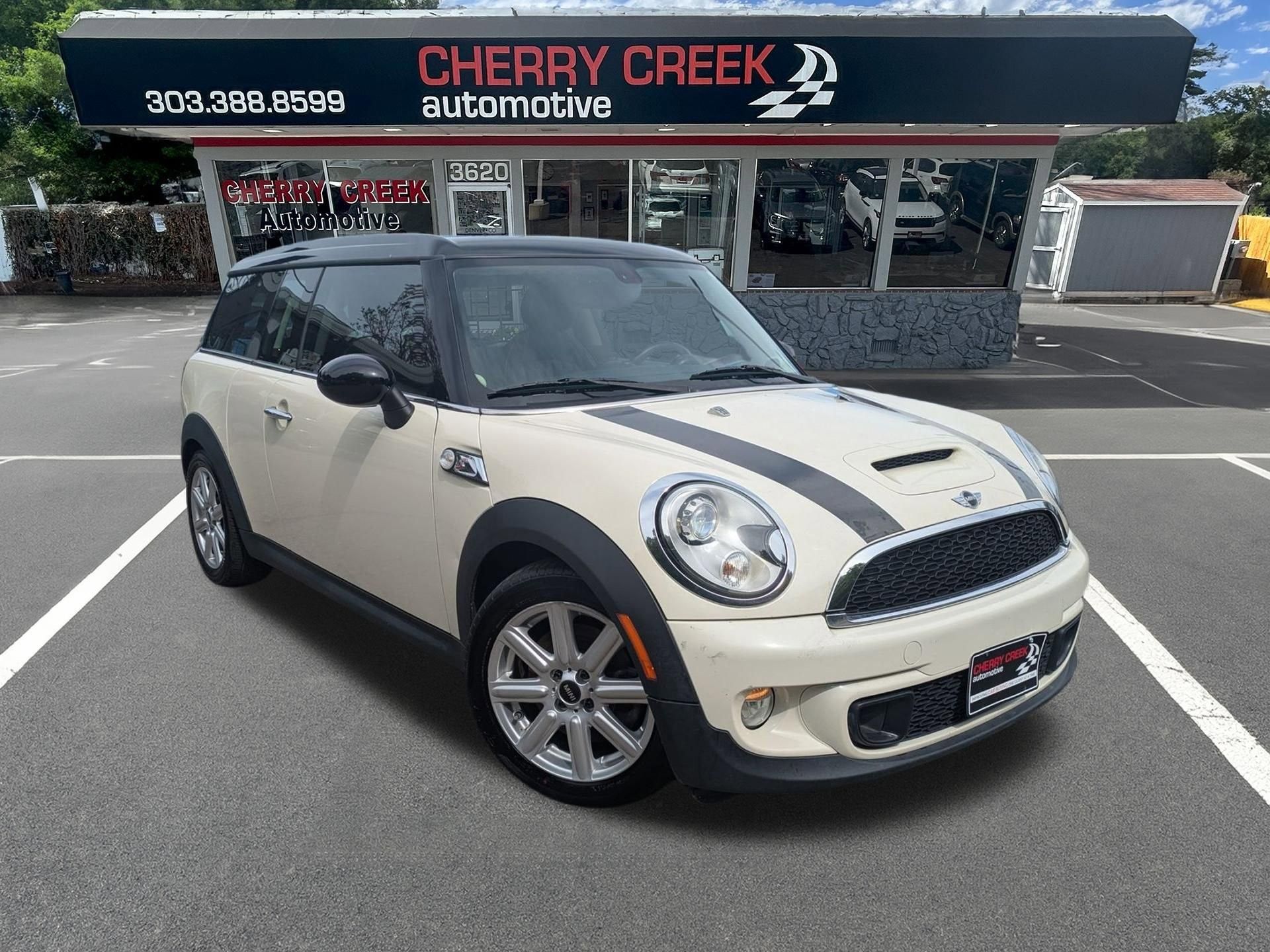 2011 MINI Cooper Clubman S's photo