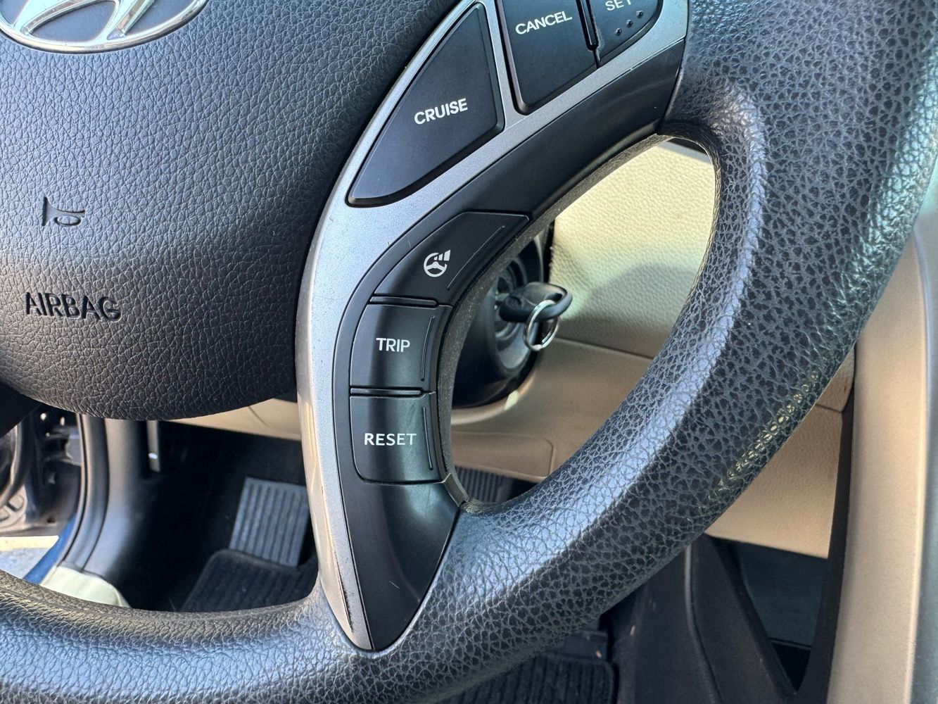 2016 Hyundai Elantra GT Base photo 27