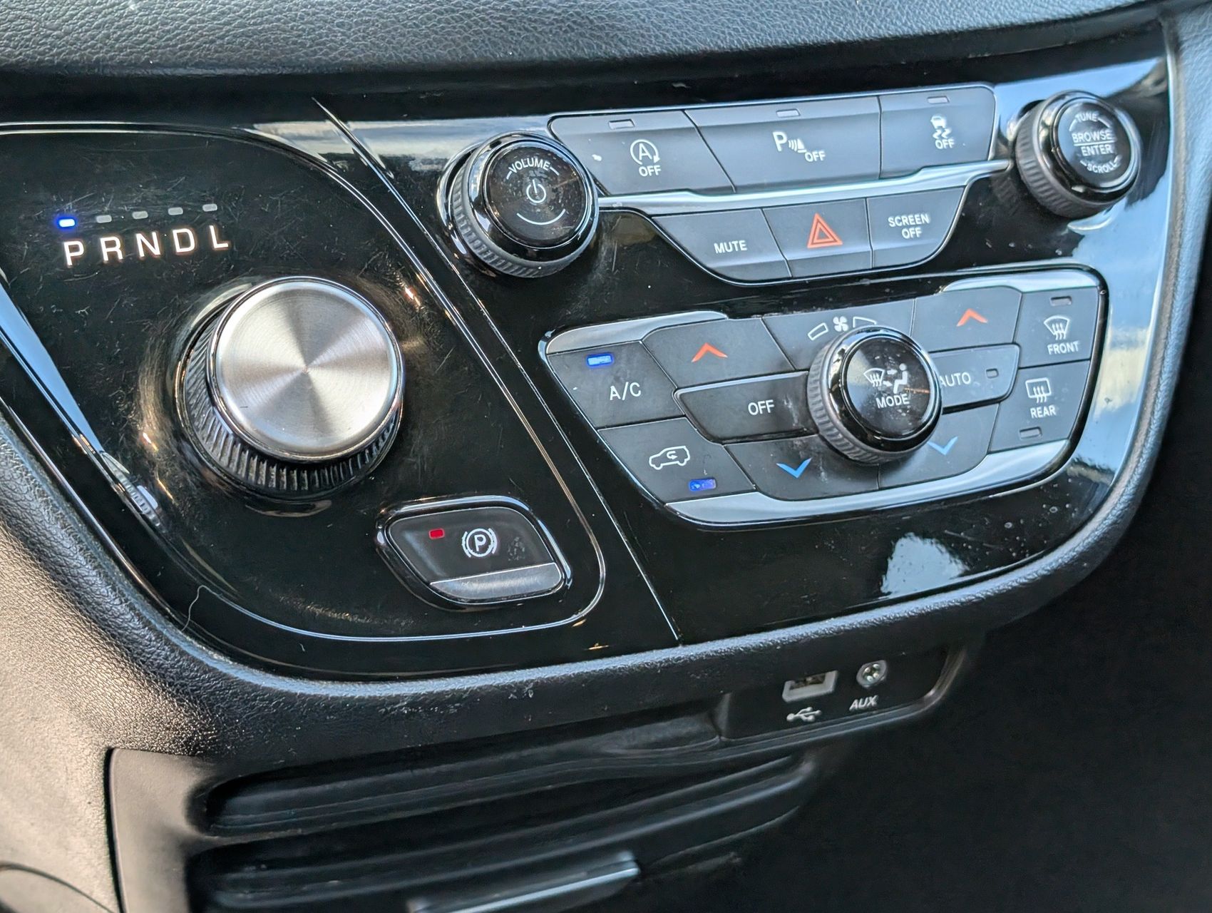 2018 Chrysler Pacifica 43