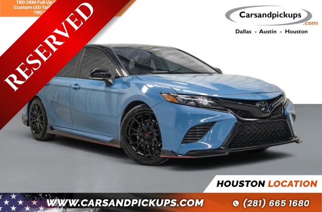 Blue 2022 Toyota Camry Sedan Front-Wheel Drive 8-Speed Automatic