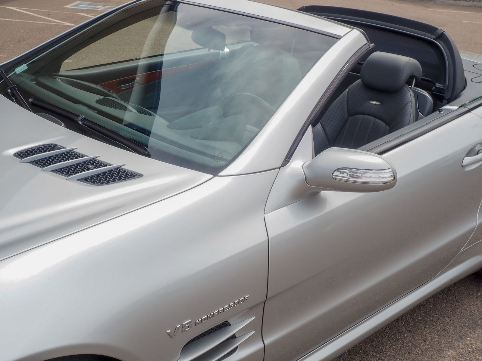 2004 Mercedes-Benz SL-Class 16