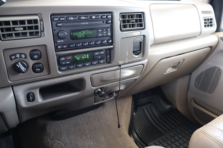 2002 Ford Excursion Limited | Victory Motors of Colorado