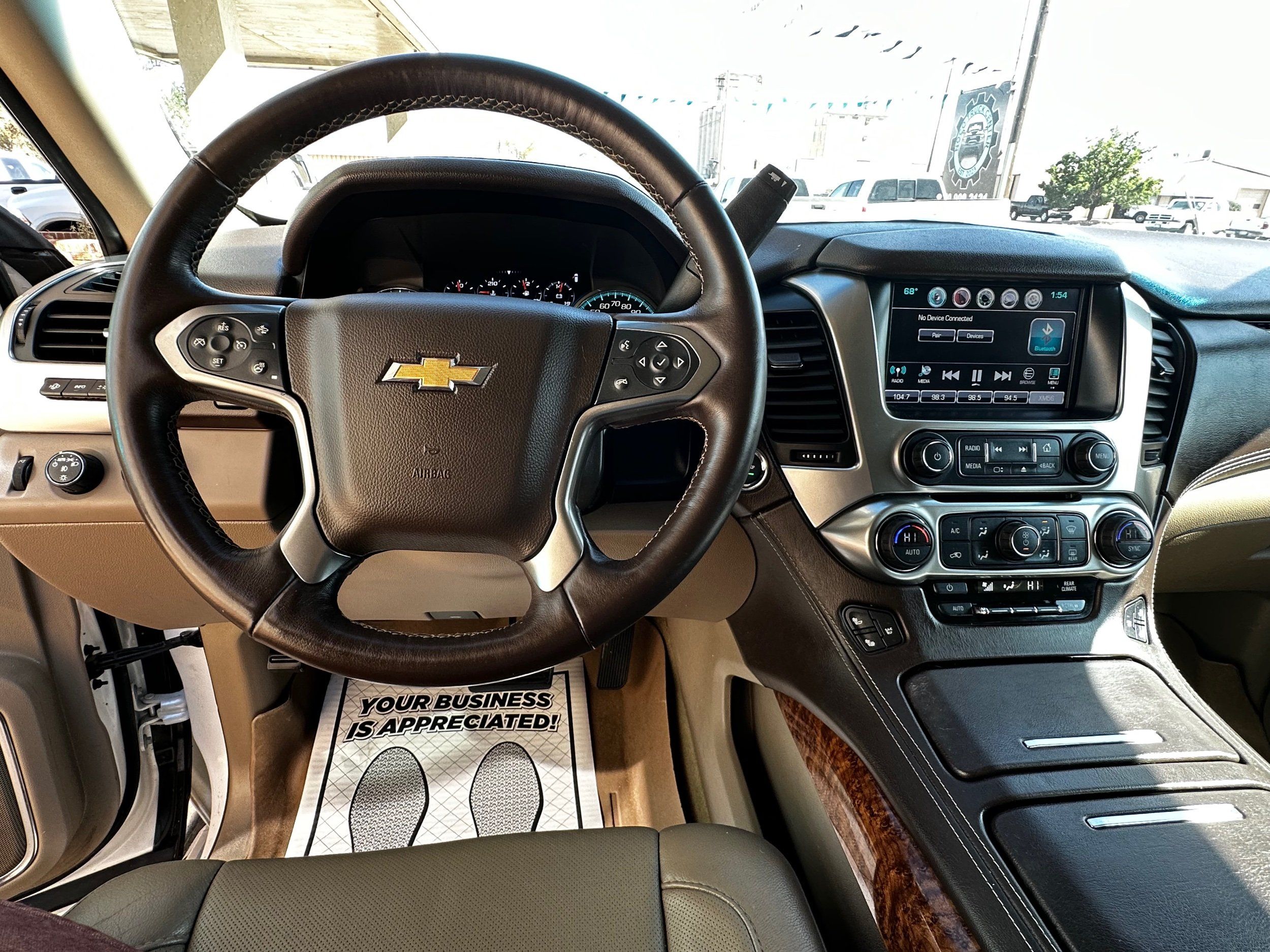 2016 Chevrolet Suburban LTZ photo 8