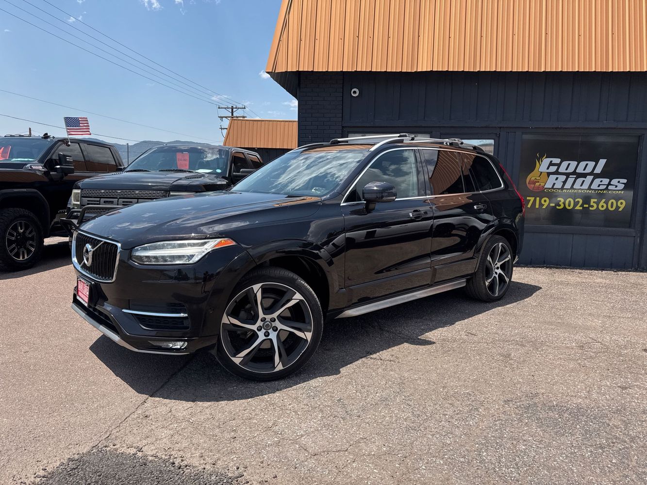 2016 Volvo XC90 T6 AWD Momentum's photo