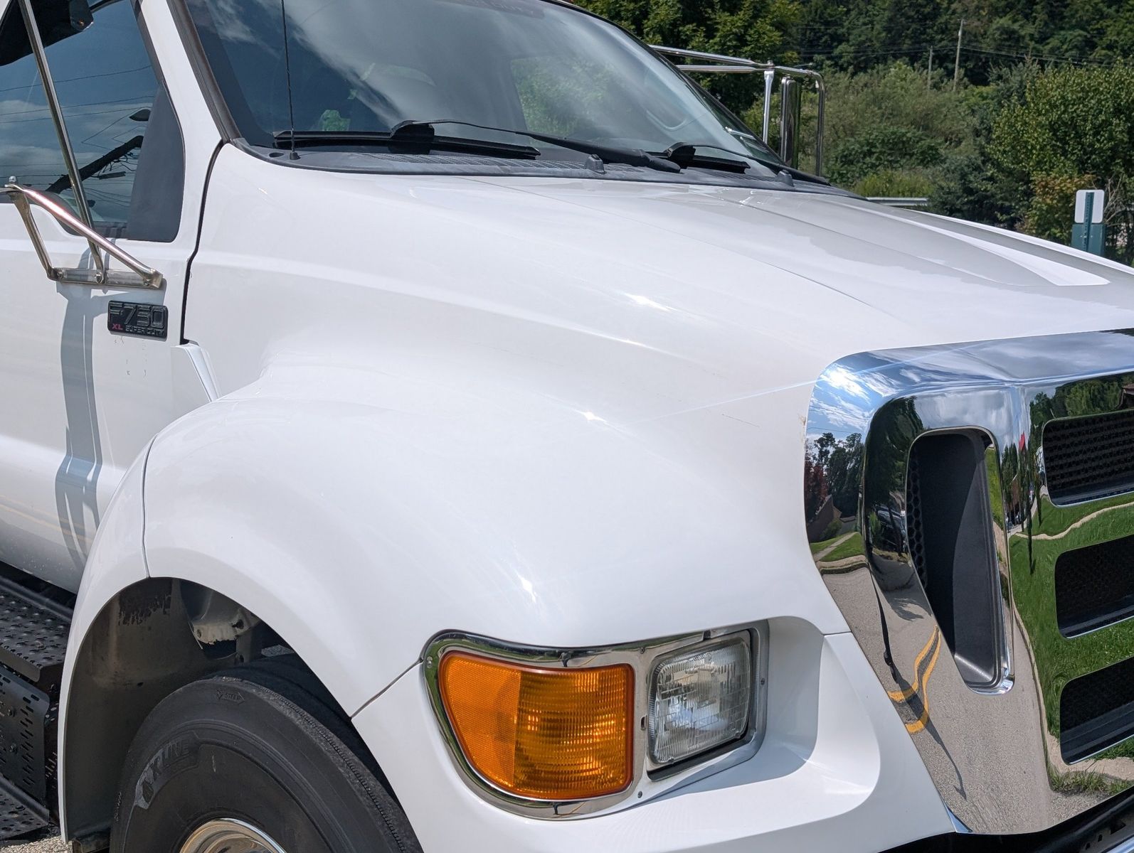 2015 Ford F-750 18