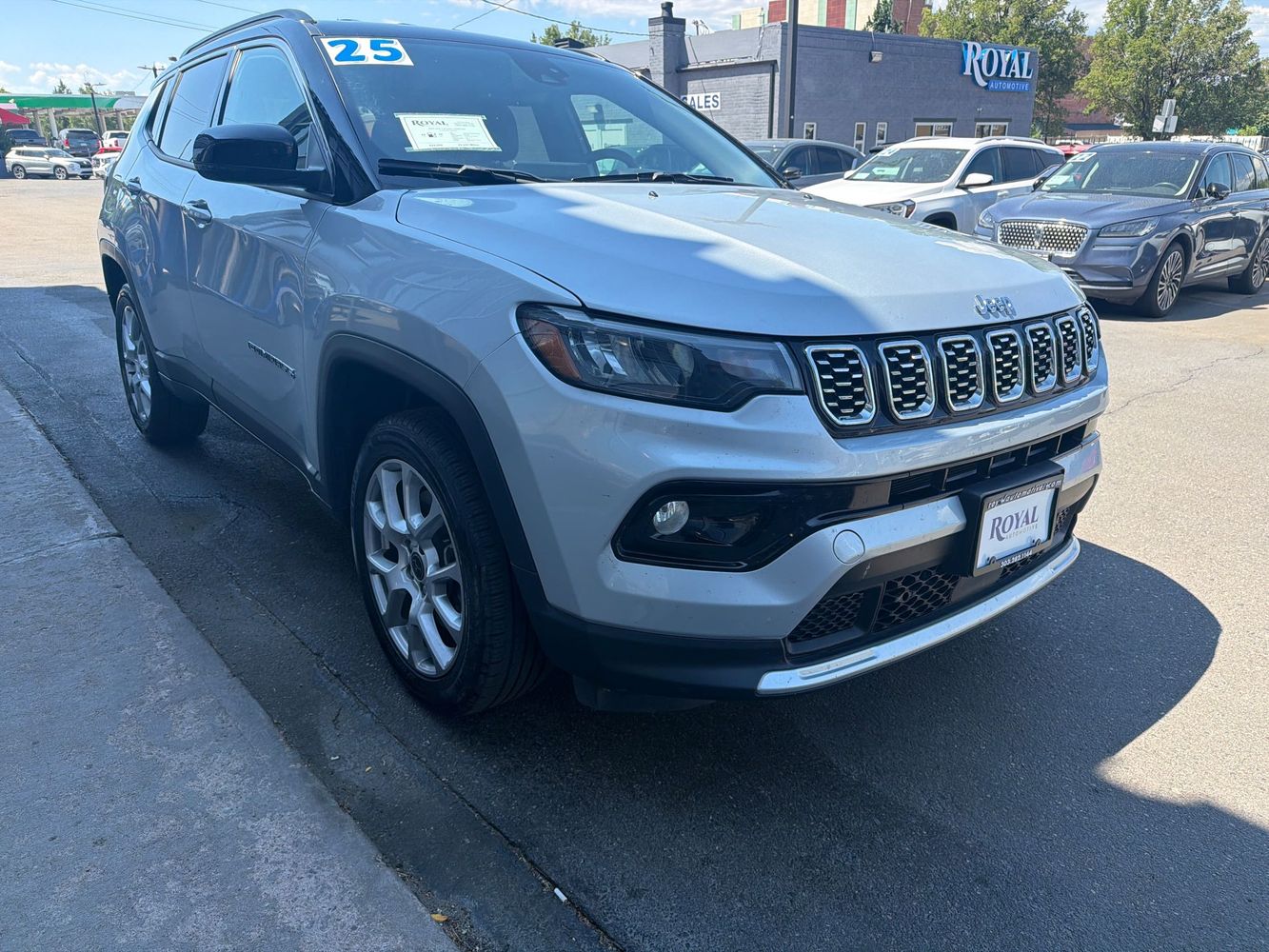 2025 Jeep Compass Limited - Photo 2