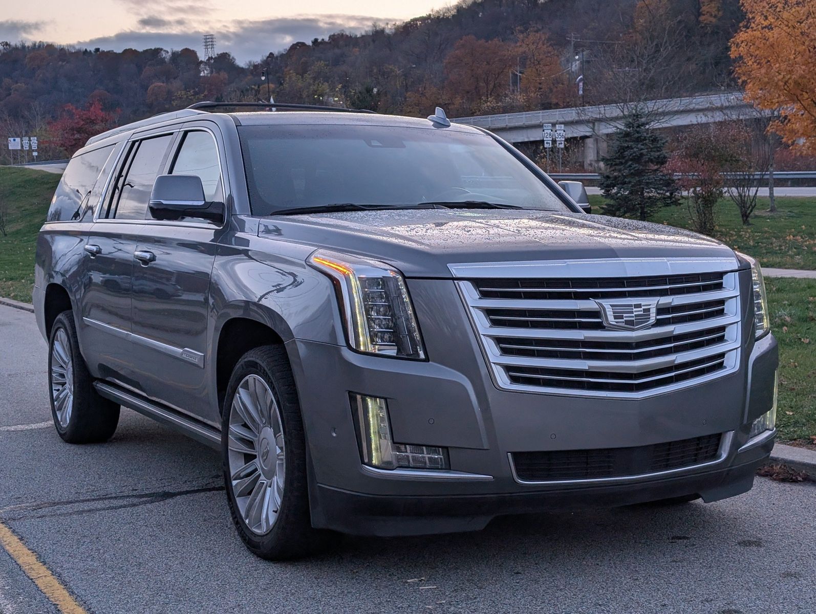 2019 Cadillac Escalade ESV 2