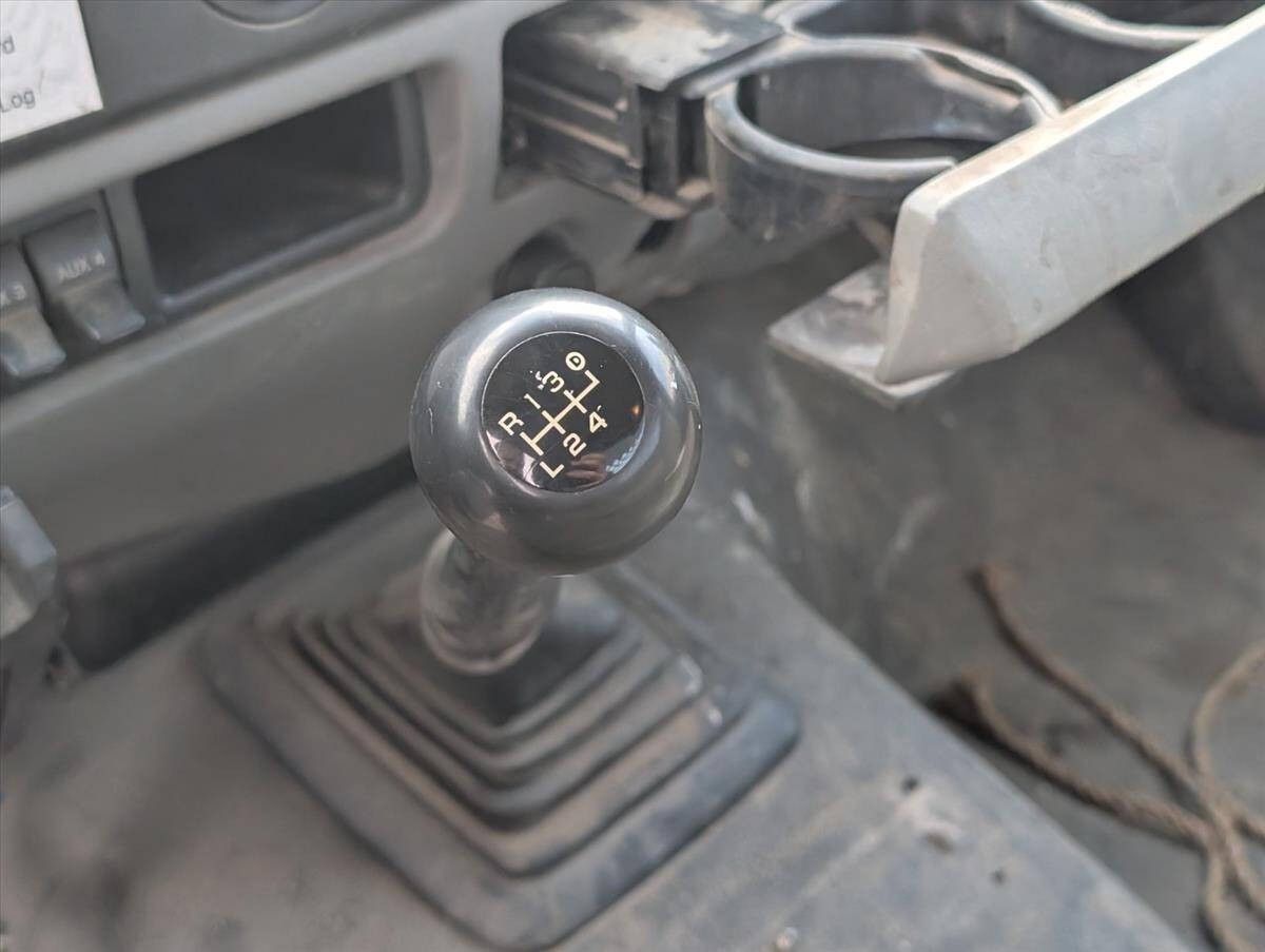 2005 Ford F-450 Super Duty 41