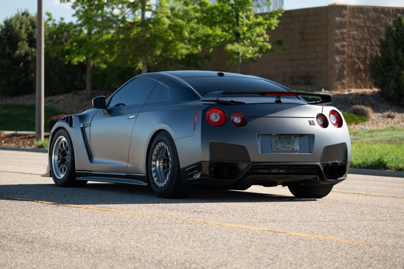 2013 Nissan GT-R | Auto Trends