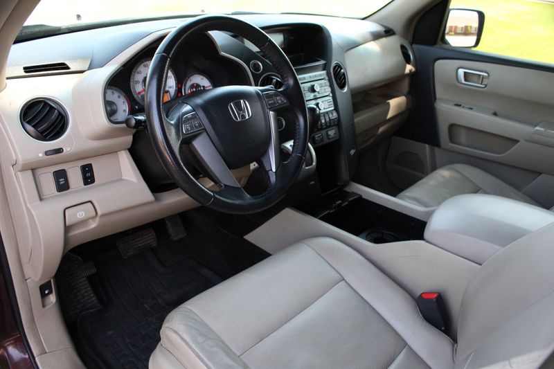 2009 Honda Pilot EX-L w/DVD | Victory Motors of Colorado