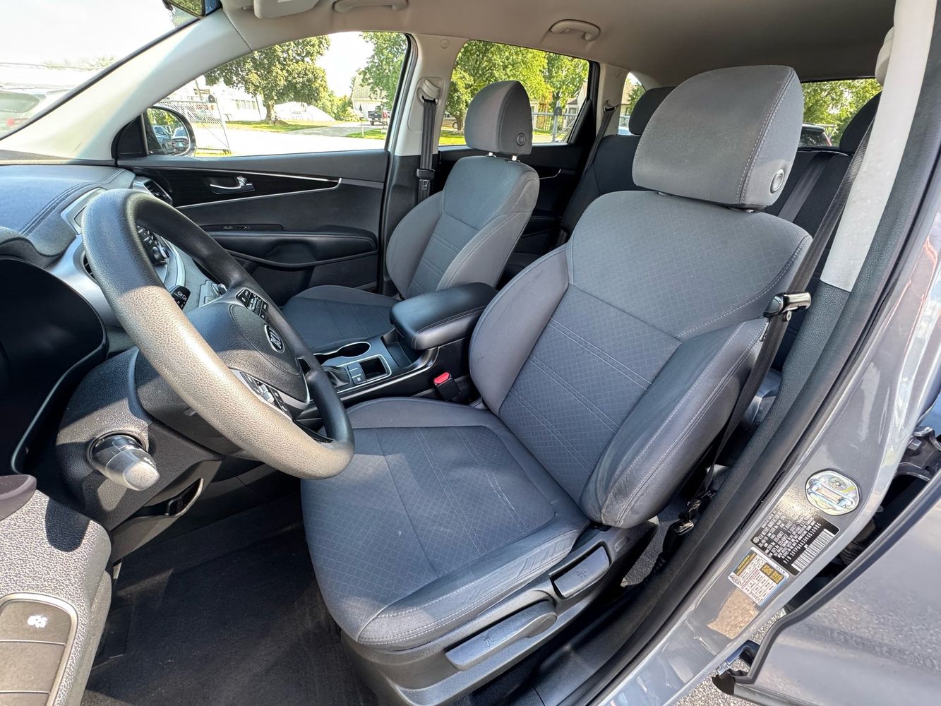 2019 Kia Sorento LX S photo 19