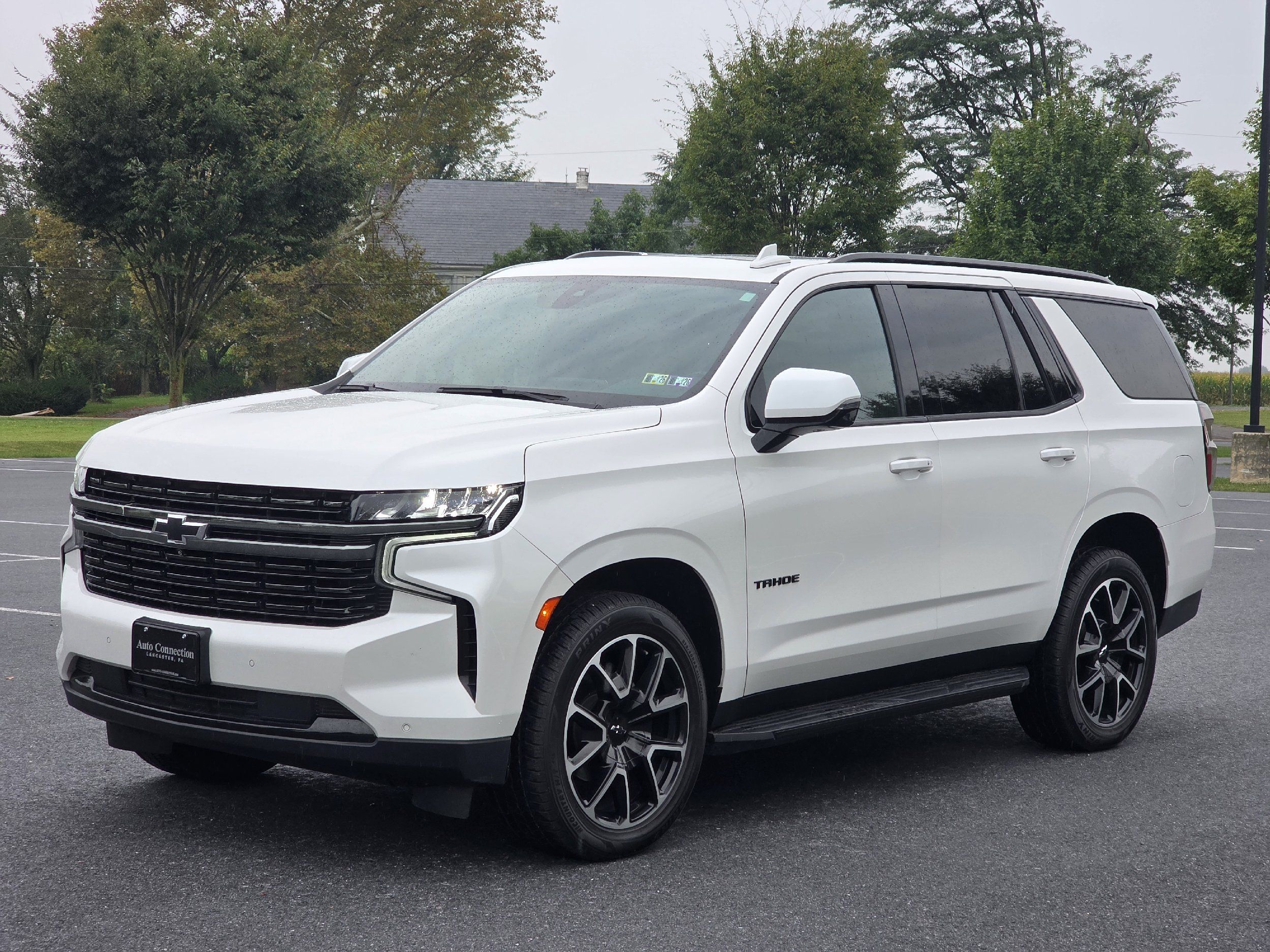 2021 Chevrolet Tahoe RST photo 3
