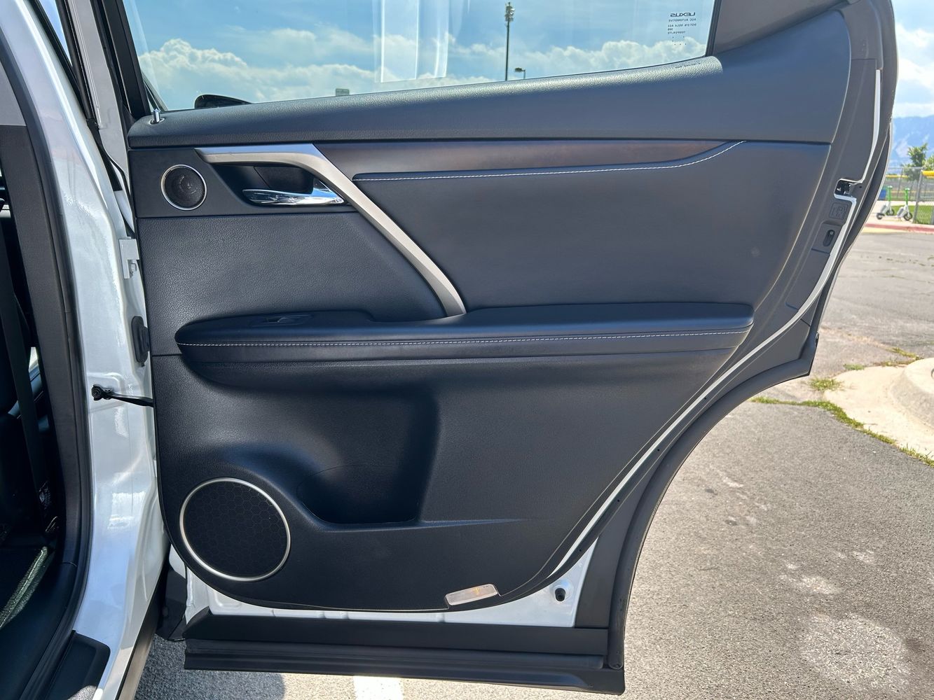 2021 Lexus RX 450h photo 21