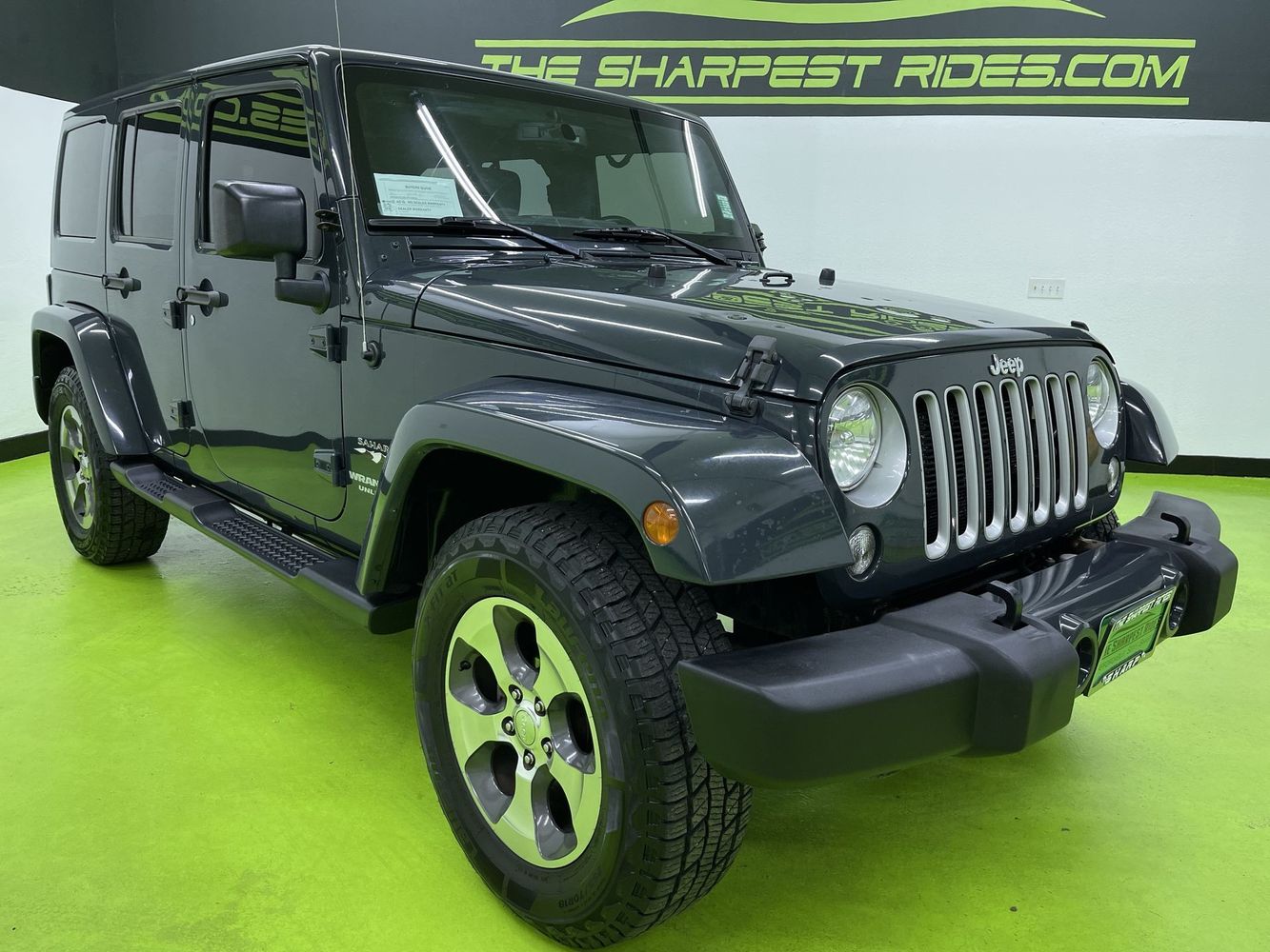 2017 Jeep Wrangler Unlimited Sahara photo 2
