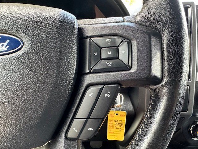 2019 Ford F-150 XLT photo 16