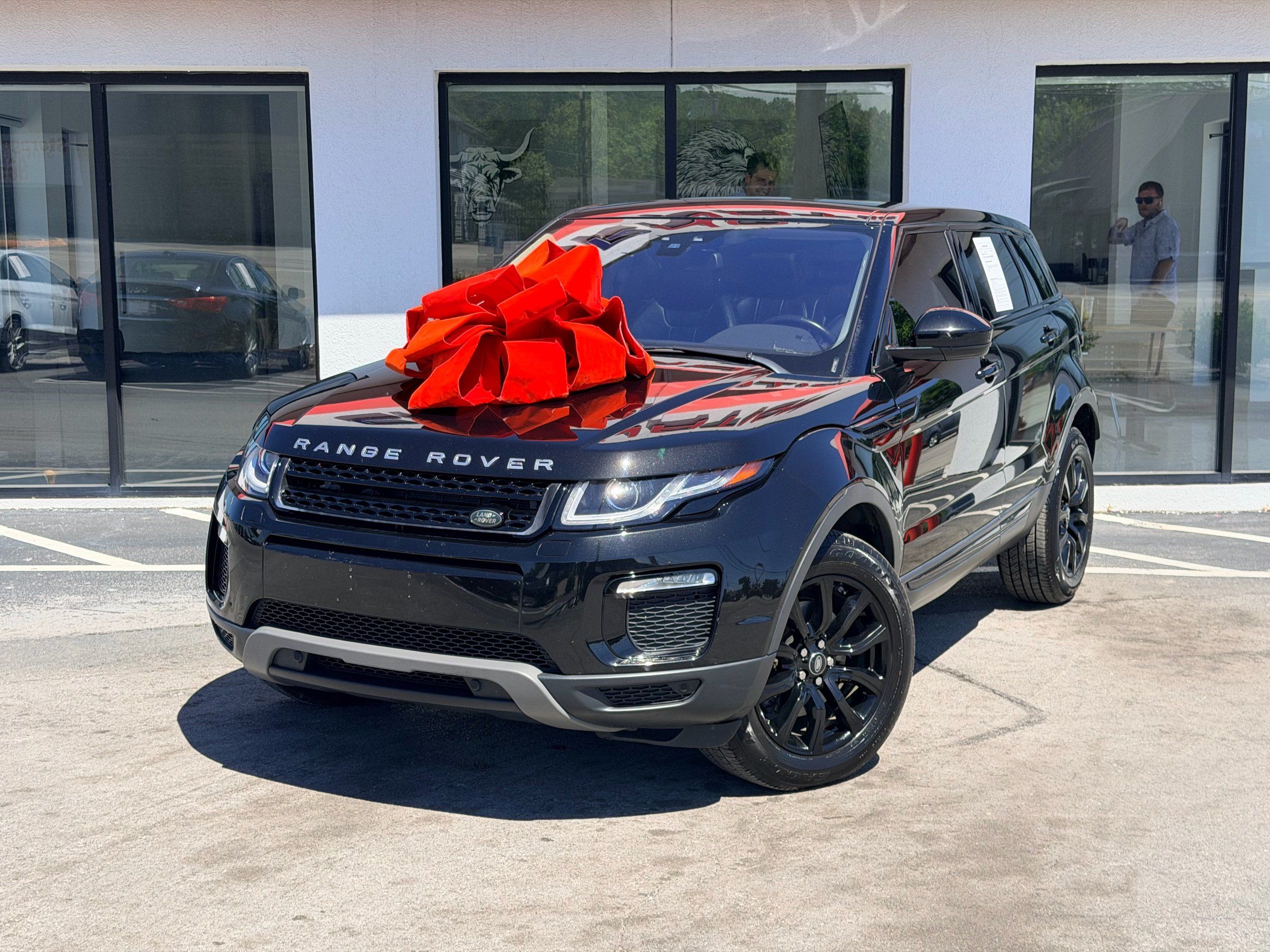 2019 Land Rover Range Rover Evoque SE Premium's photo