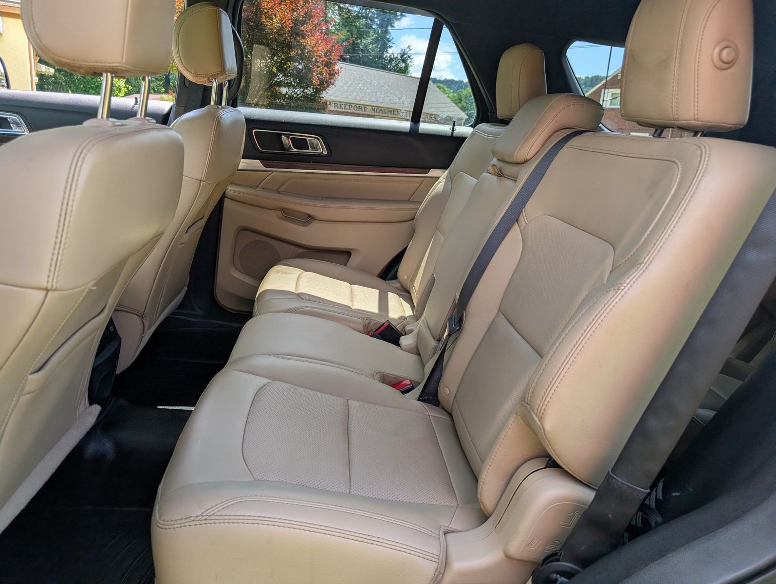 2017 Ford Explorer 60