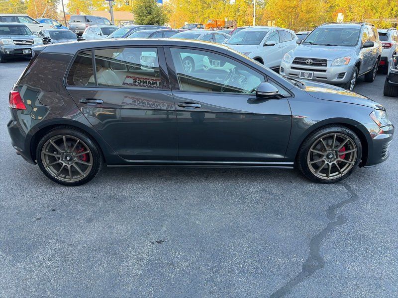 2015 Volkswagen Golf GTI S photo 4