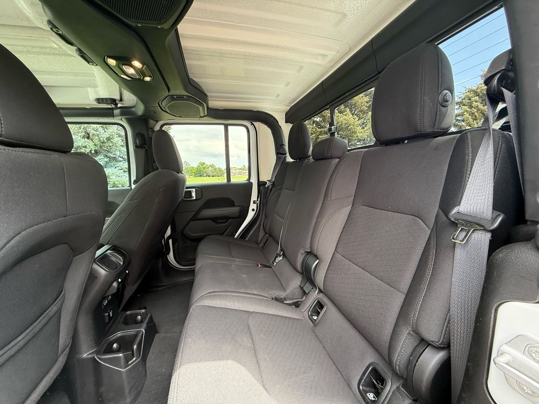2023 Jeep Gladiator Overland - Photo 33