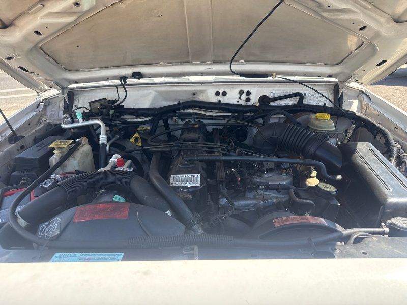 2000 Jeep Cherokee Sport photo 18